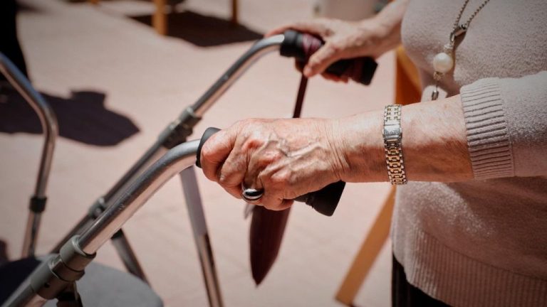 Suben a 104 los fallecidos por Covid en residencias en la última semana