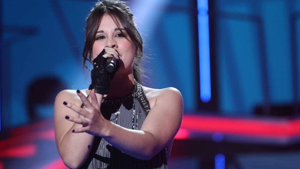 Thalía Garrido Cantando