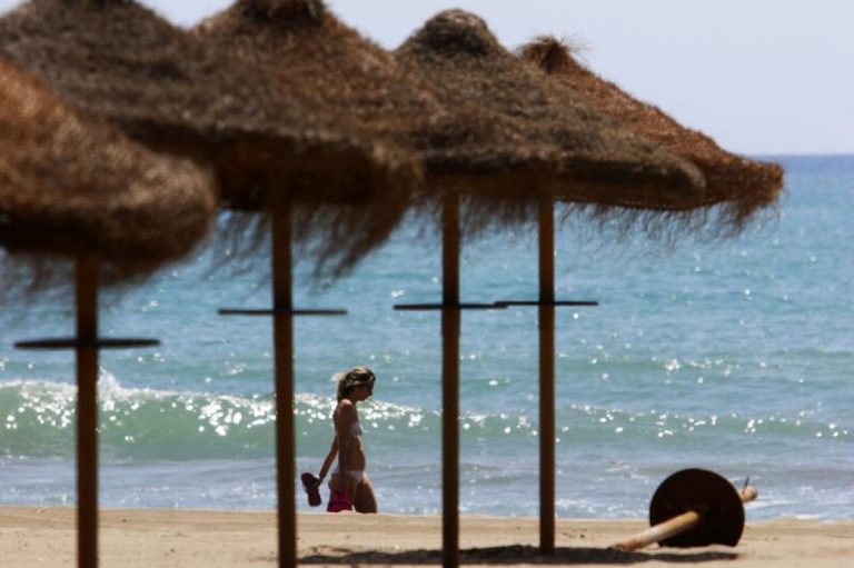 Un total de 33 localidades con estaciones de AEMET alcanzan los 40ºC