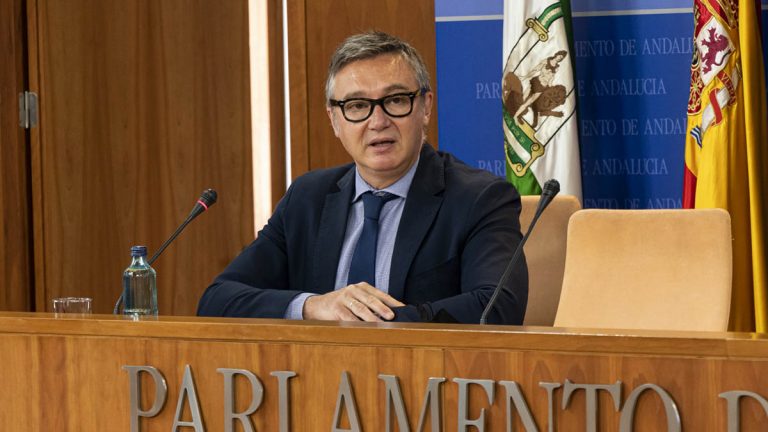 Vox anuncia voto en contra de un decreto ley del Gobierno andaluz de PP y Cs