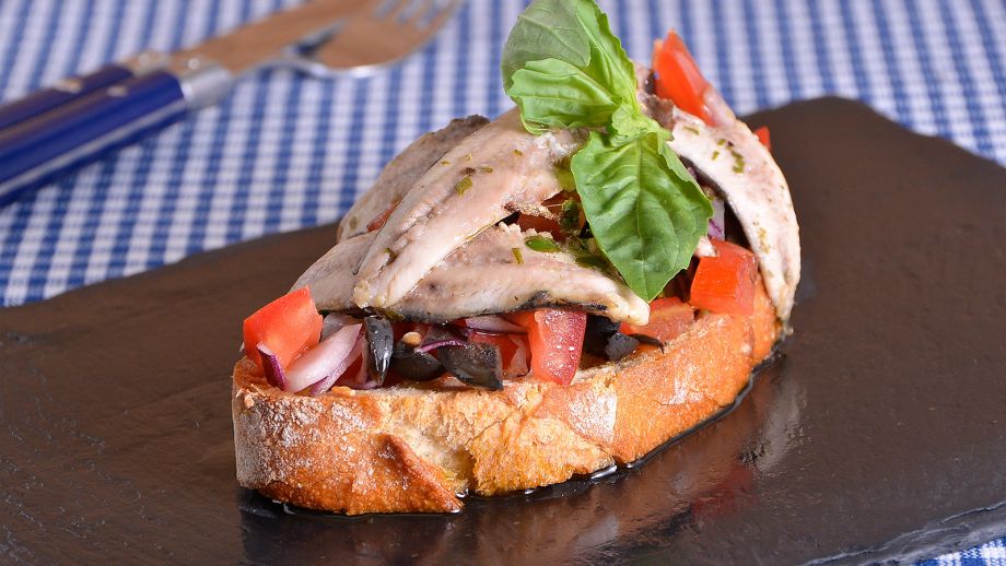 boquerones chicote tosta