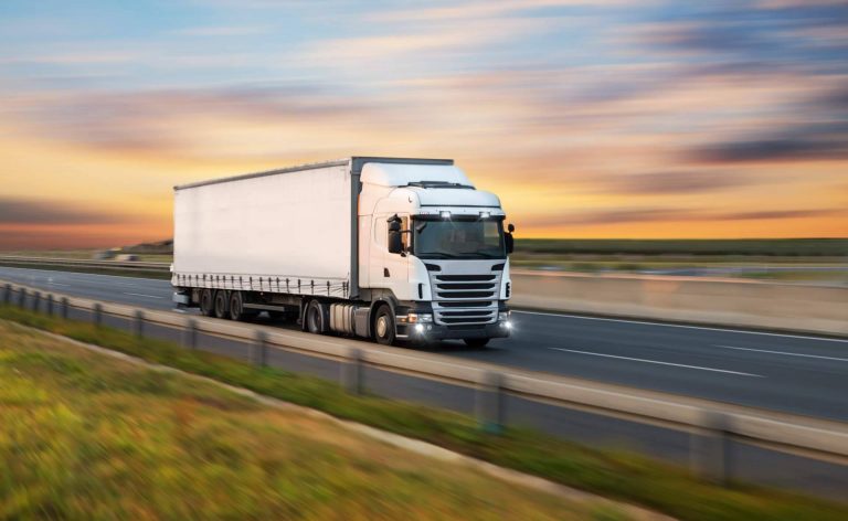El mejor transporte de mercancías por carretera asegurado: Gesticotrans