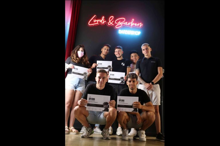 The Lords Academy: curso de barbería