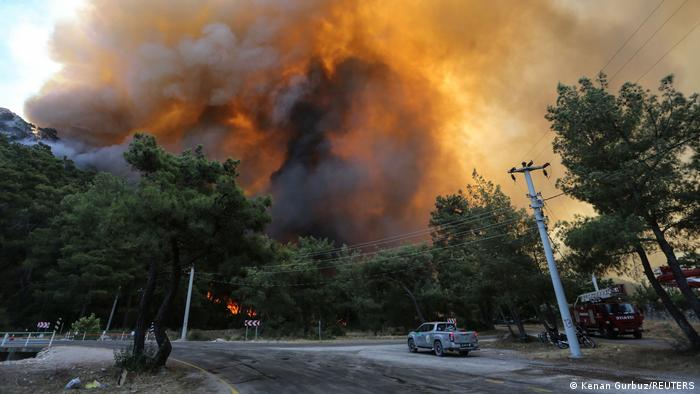 España envía tres aviones para ayudar en los esfuerzos contra los incendios en Turquía