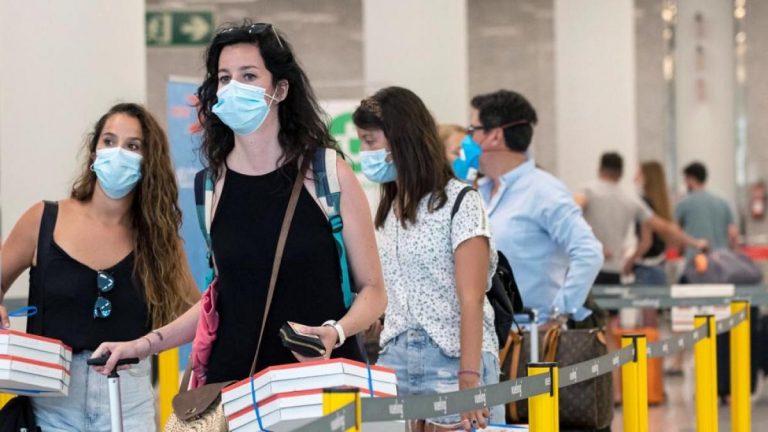 USO: El dato del paro muestra la ‘turismodependencia’ y la temporalidad del empleo