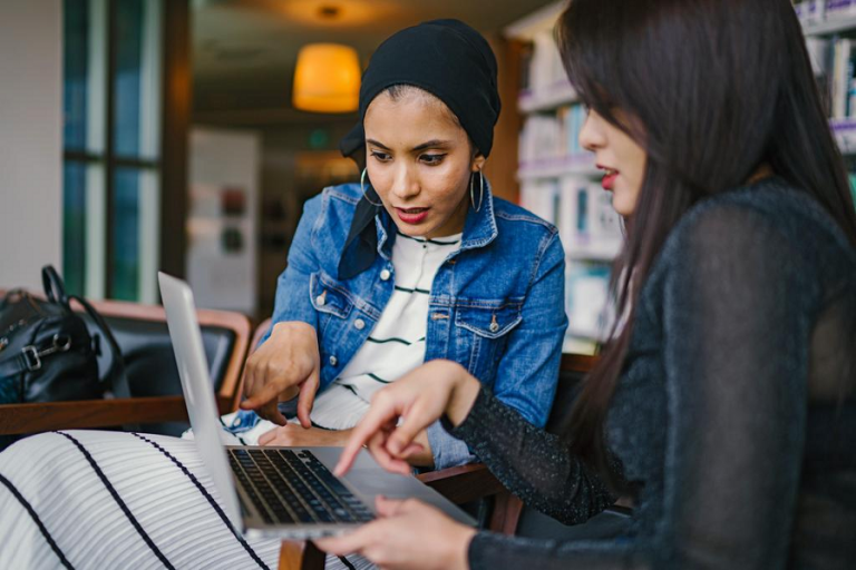 Las comparativas y análisis de productos aumentan con la venta online