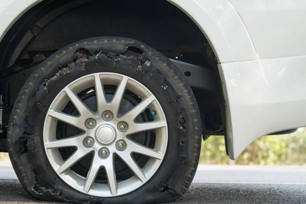 ¿Por Qué Ocurren Los Pinchazos En La Rueda De Un Coche?