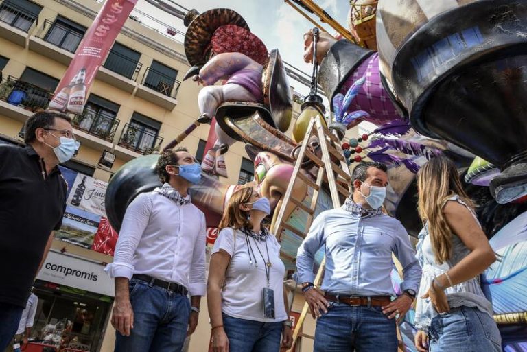 García Egea agradece a los falleros poder vivir «un septiembre atípico pero ilusionante»