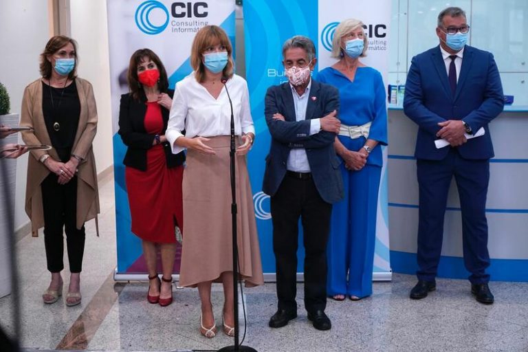 Alegría afronta el inicio del curso escolar con «confianza» pero pide «prudencia»