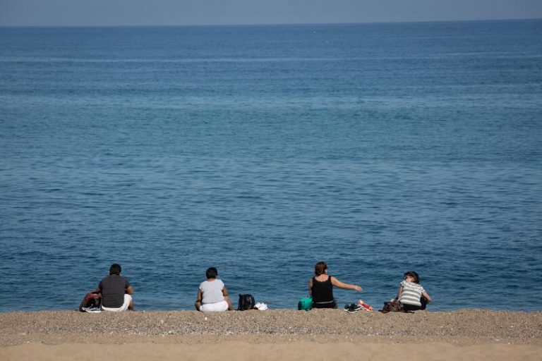 España apuesta por un acuerdo global para hacer frente a la contaminación marina por plásticos