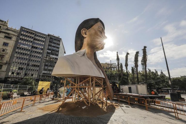 El Ayuntamiento revisa que las estructuras de las Fallas están en «perfecto estado»