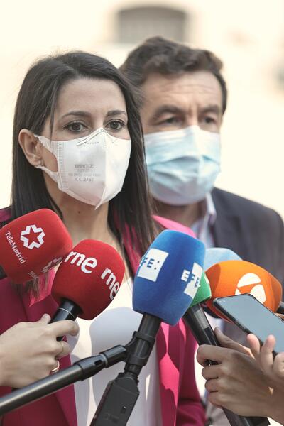 Arrimadas pide que se investigue «hasta el final» al rey emérito