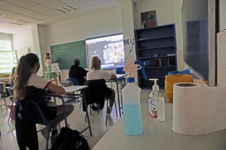 CCOO pide a Ministerio y CCAA mantener el profesorado de refuerzo del año pasado
