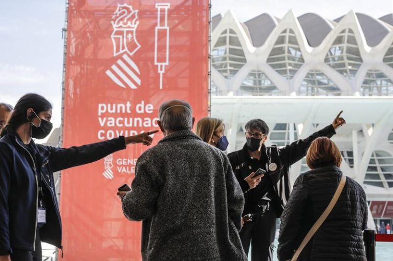 Puig: La Comunidad Valenciana es «líder mundial en vacunación»
