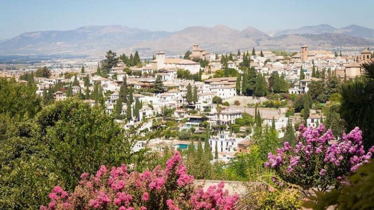 Andalucía, Canarias y Baleares, las comunidades con más reservas de hotel