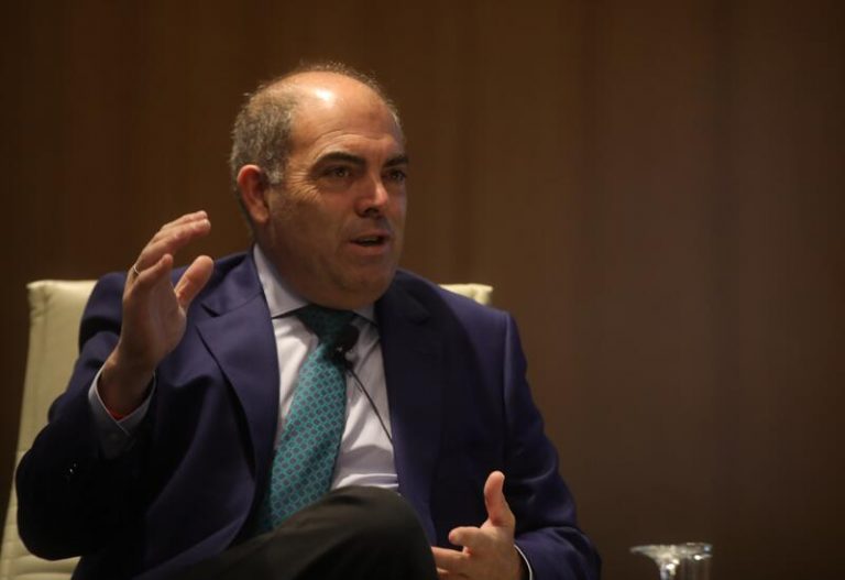 Amor señala que no es el momento «adecuado» para subir el SMI