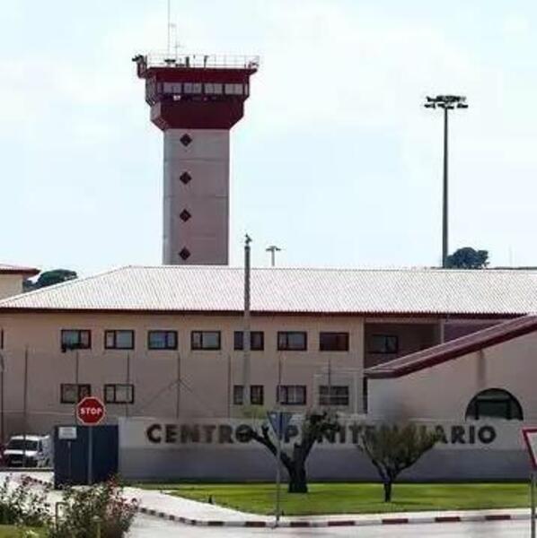 La directiva de Alicante II recibió amenazas en su móvil antes de la agresión de encapuchados