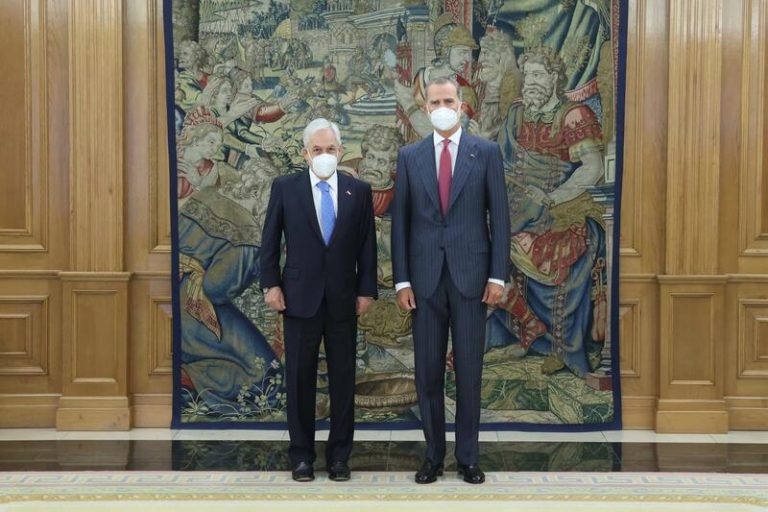 El Rey ensalza la «madurez democrática» de Chile