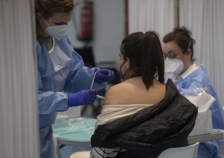 El 84% de mayores de 12 años tiene la pauta vacunal completa