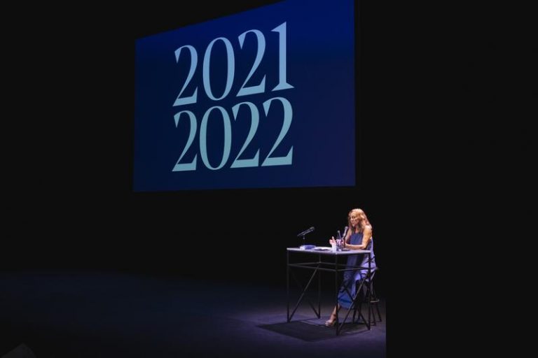 El TNC tendrá una temporada con 38 obras en la primera con Carme Portaceli al frente