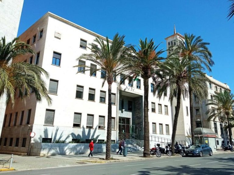 El joven acusado de asesinar a su padre reconoce la autoría del crimen