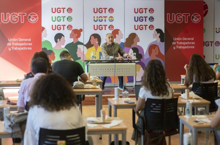 UGT pide a la CEOE retomar las conversaciones sobre la negociación colectiva