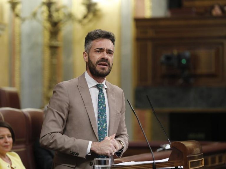 El PSOE acusa a Vox de «llenar de odio las instituciones»