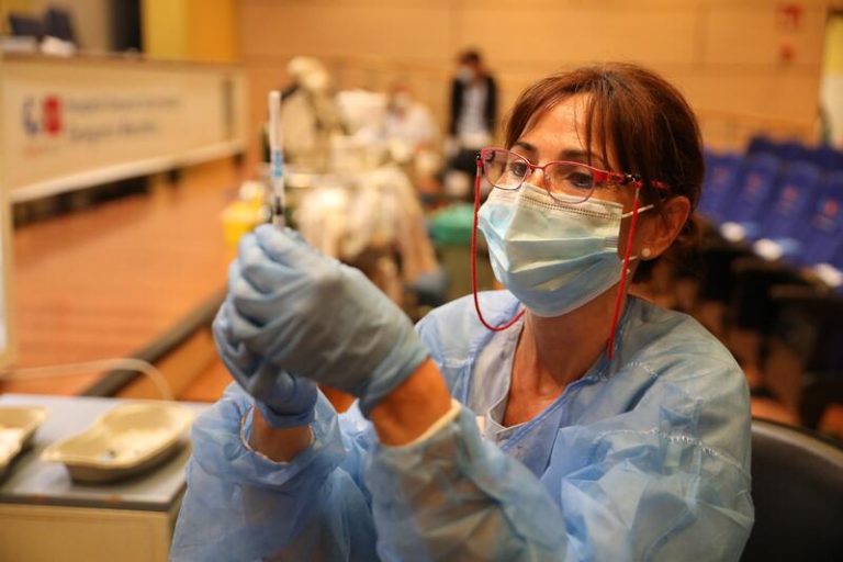 POP pide que los procedimientos de vacunación a inmunodeprimidos sean «claros y accesible»