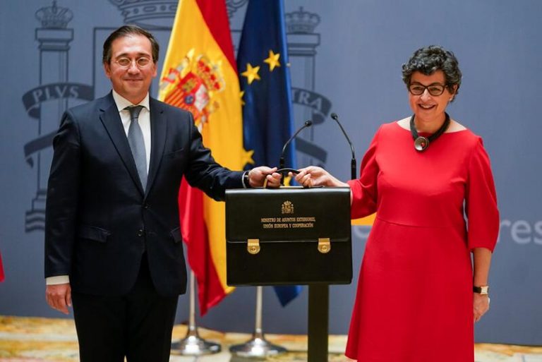 La retirada del plácet de Villarino provoca un efecto en cadena en Exteriores
