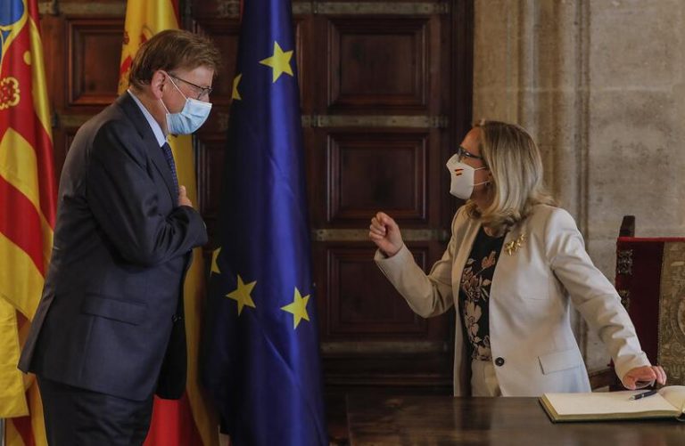 Puig acuerda con Calviño un plan de digitalización para el sector turístico