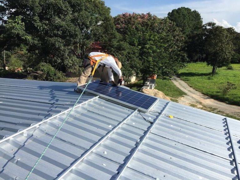 El sector fotovoltaico pide acelerar las subastas de renovables