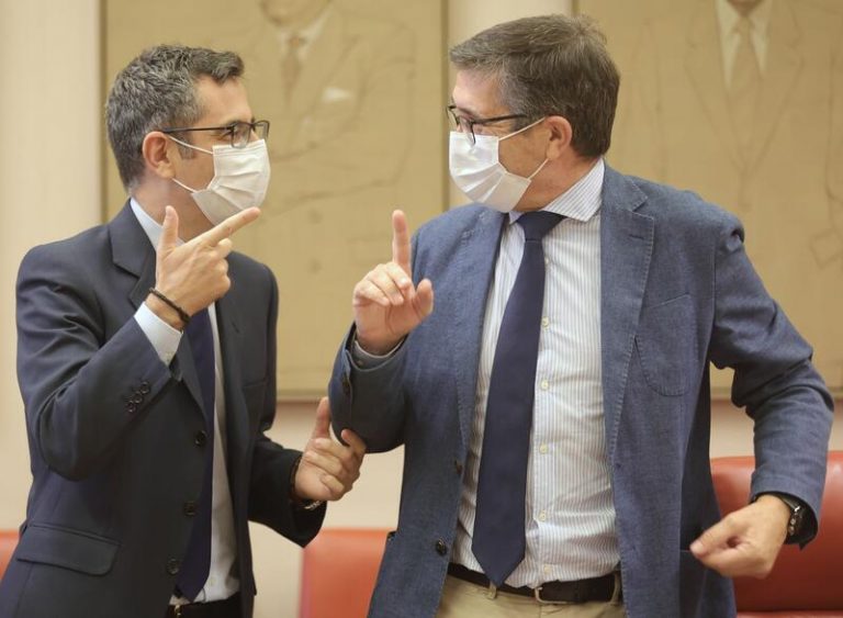 Bolaños: El Gobierno sí actúa contra los homenajes a etarras porque los considera «inadmisibles»