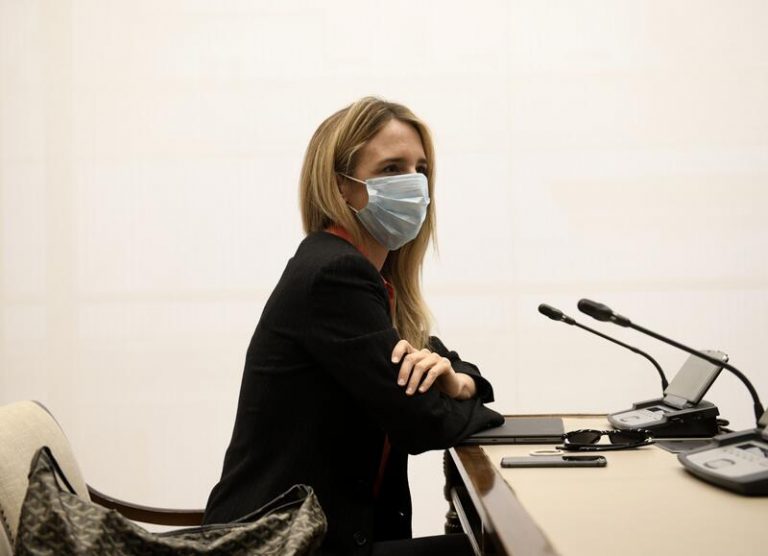 Álvarez de Toledo defiende que Ayuso presida el PP de Madrid