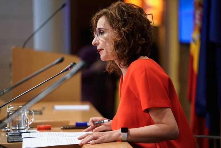 El déficit público cae un 30,6% en el primer semestre y el del Estado baja un 20,3%