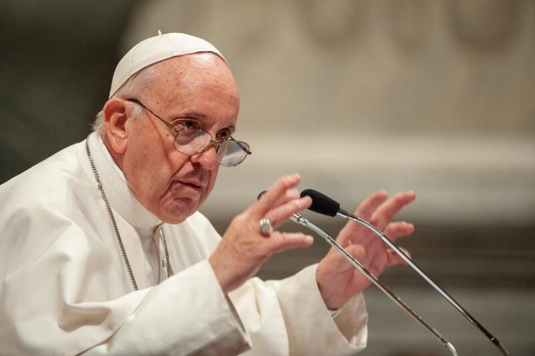 El Papa aborda con Michel la crisis de refugiados afganos