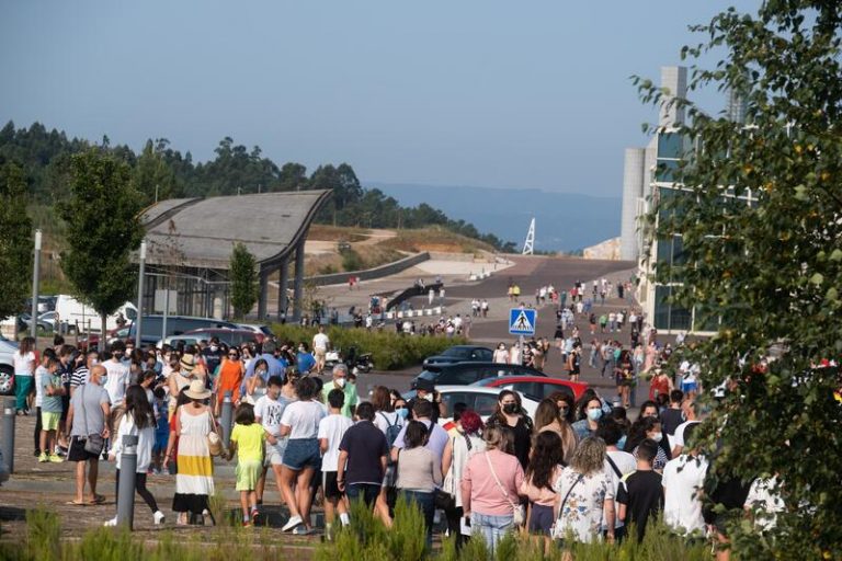 Galicia alcanza el 80% de población con pauta completa