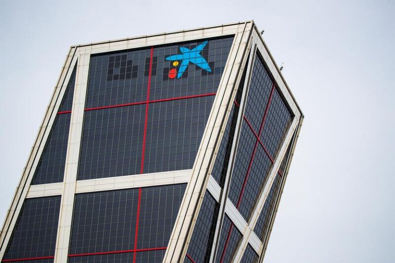 CaixaBank propone novaciones en los préstamos multidivisa ante la desaparición del Líbor