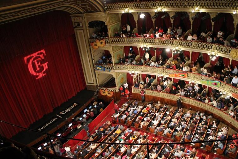 Cádiz aplaza a junio su Carnaval de 2022 por «los condicionantes»