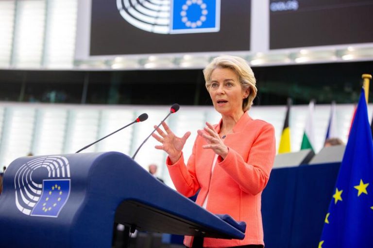 Von der Leyen quiere construir un «consenso» sobre las reglas fiscales «bastante antes» de 2023