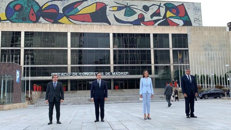 Maroto asegura que la negociación de los ERTEs beneficia al sector turístico