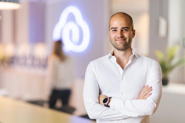 Sendcloud capta 150 millones en una ronda serie C liderada por Softbank y L Catterton