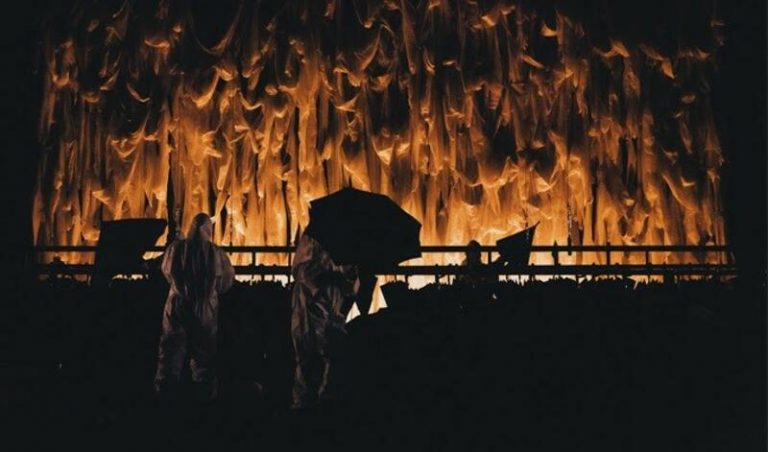 El Teatro María Guerrero hace un «ejercicio de memoria colectiva» en torno a la tragedia del Prestige