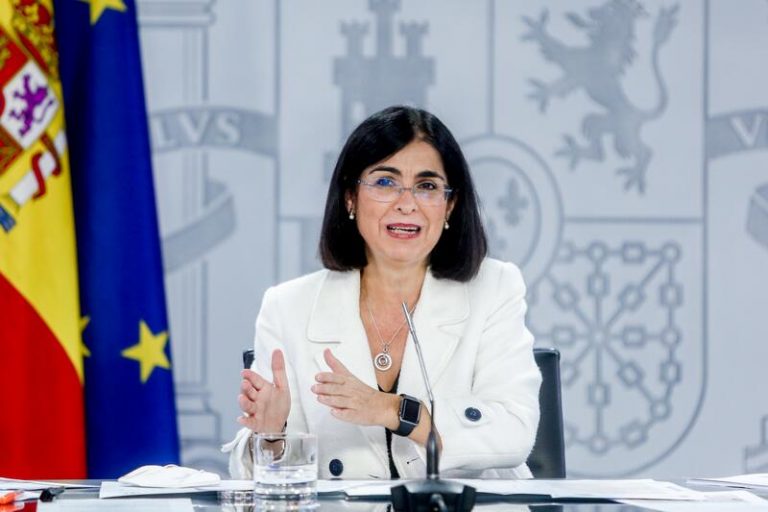 Darias: 3 de cada 4 personas ya están vacunadas en España con la pauta completa