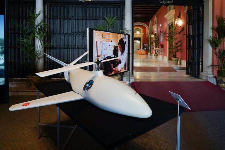Robles y Morant destacan las actividades del Instituto Nacional de Técnica Aeroespacial ‘Esteban Terradas’