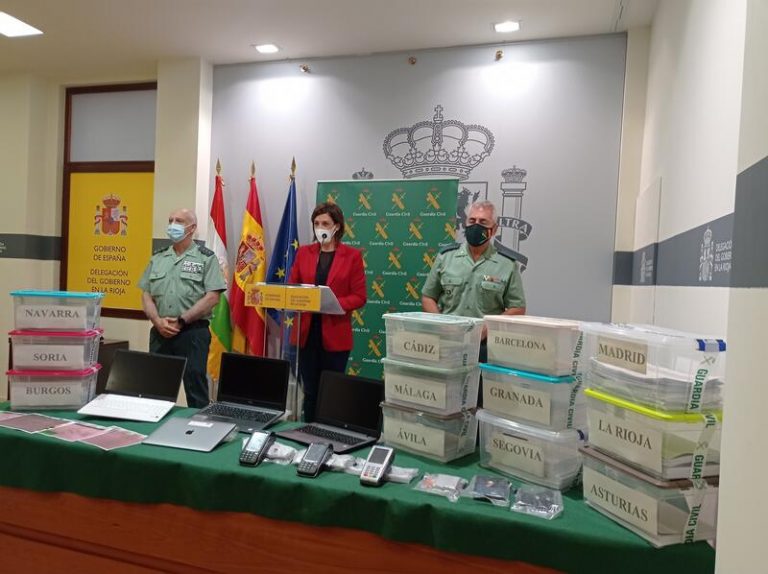 21 detenidos por estafar a casi 600 personas vulnerables con la venta de enciclopedias