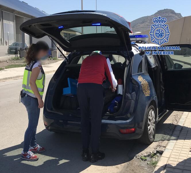 Detenidos 7 patrones de patera que se intentaron ocultar entre los inmigrantes llegados a Murcia