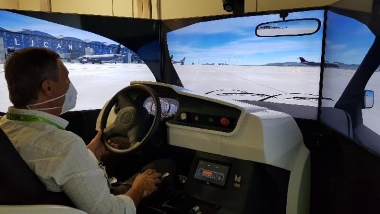 Aena invierte 1,6 millones en simuladores de conducción para maniobras de aeronaves