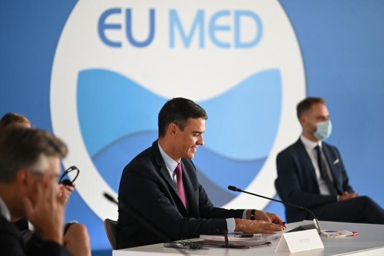 Sánchez propone crear un embrión de reacción militar a nivel europeo