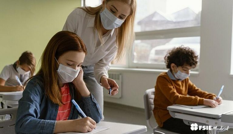 La distancia física puede no ser suficiente para evitar la exposición a los aerosoles virales en interiores
