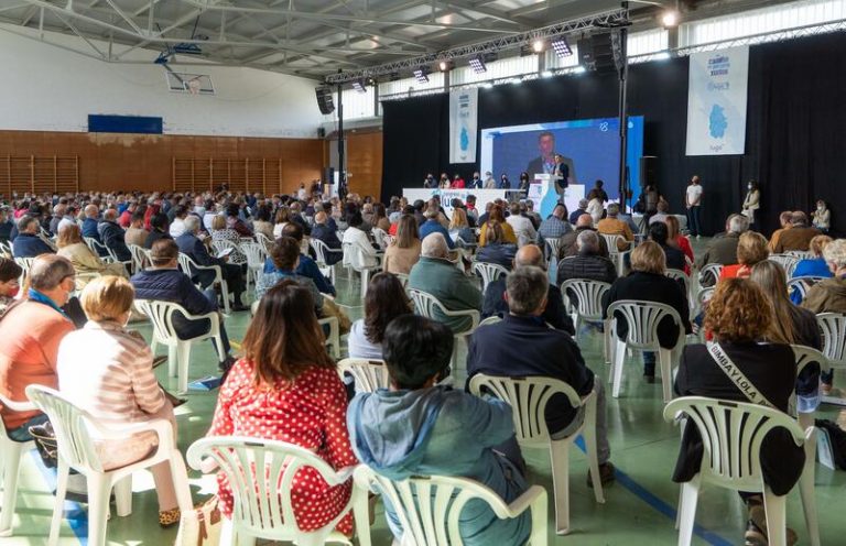 Feijóo ve un «parche» las medidas del Gobierno para bajar la luz